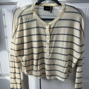 Urban Outfitters Long Sleeve Tee